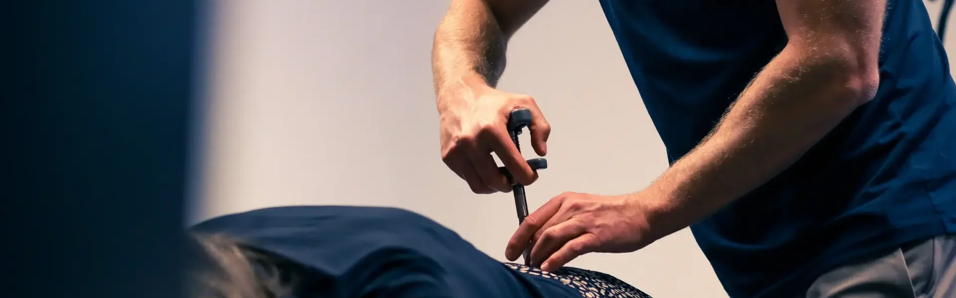 ONE-Chiropractic-Studio-Sciatica-Treatment-Dubai-3