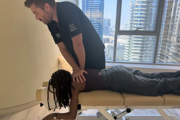 chiropractor-for-neck-pain-dubai